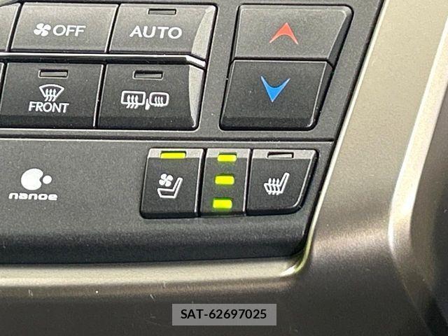 Lexus NX 2015-06 7059269-5
