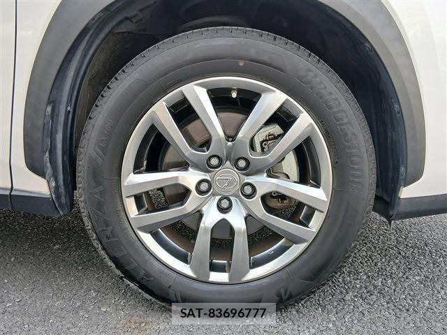 Lexus NX 2015-09 7221001-13