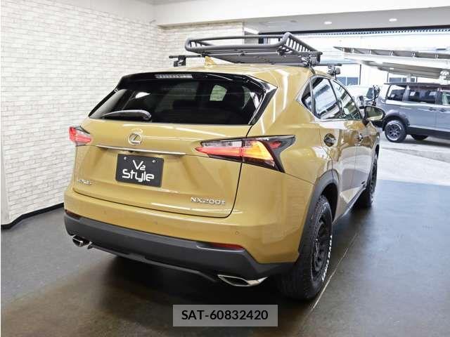 Lexus NX 2016-12 7221007-17