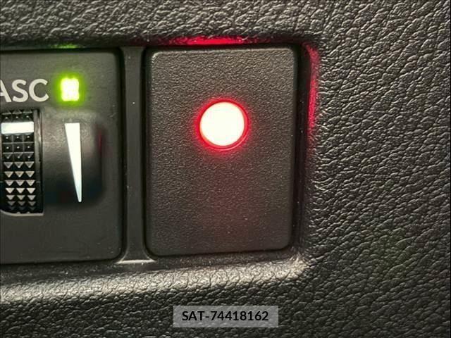 Lexus NX 2014-12 7251331-24