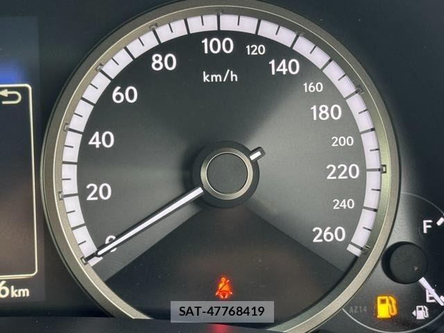 Lexus NX 2015-11 7358509-12