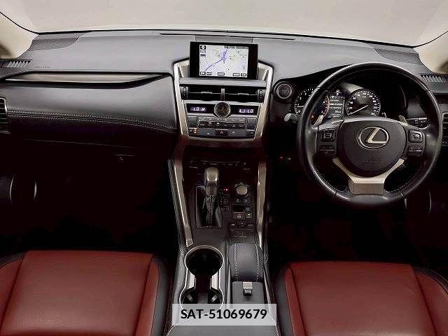 Lexus NX 2017-03 7725093-2