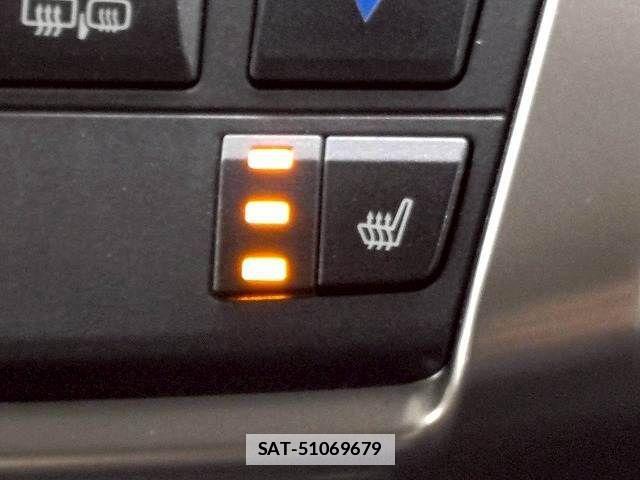 Lexus NX 2017-03 7725093-6