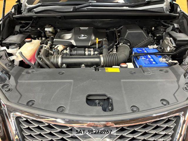 Lexus NX 2014-12 7725092-17