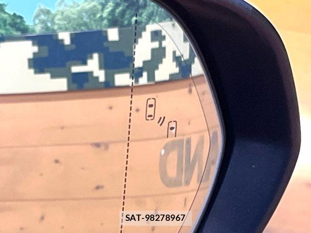 Lexus NX 2014-12 7725092-5