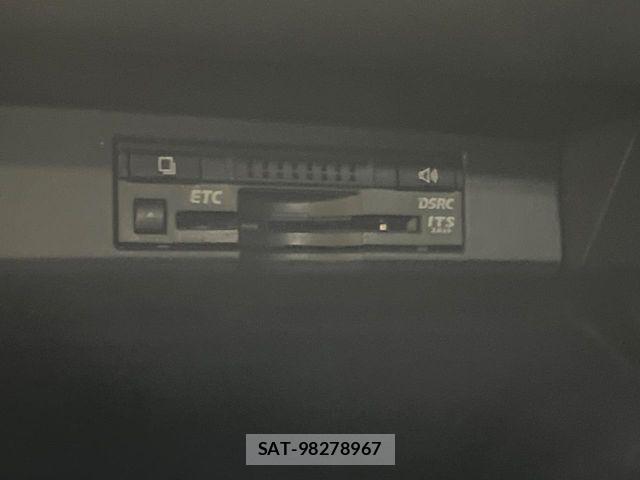 Lexus NX 2014-12 7725092-6