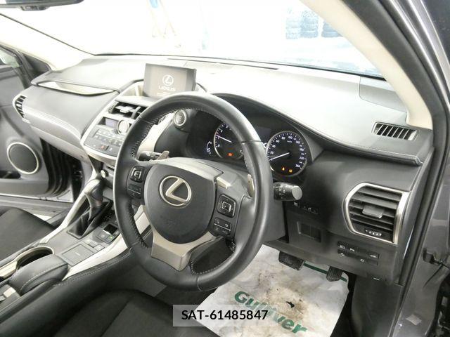 Lexus NX 2014-07 7877391-11