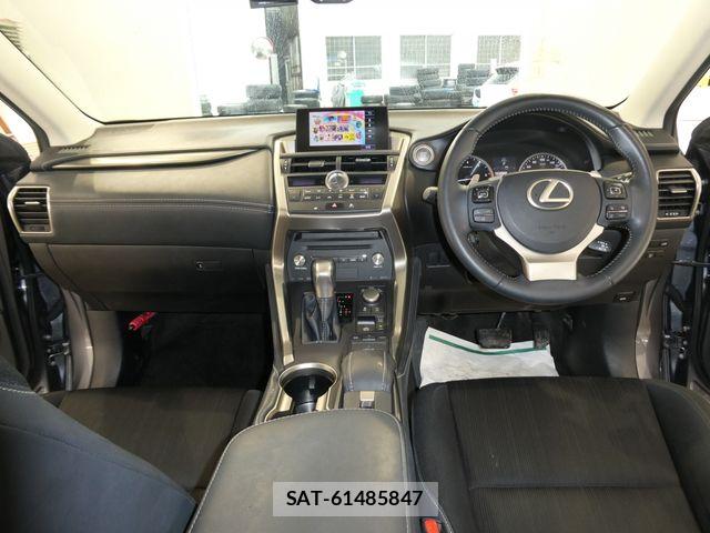 Lexus NX 2014-07 7877391-2