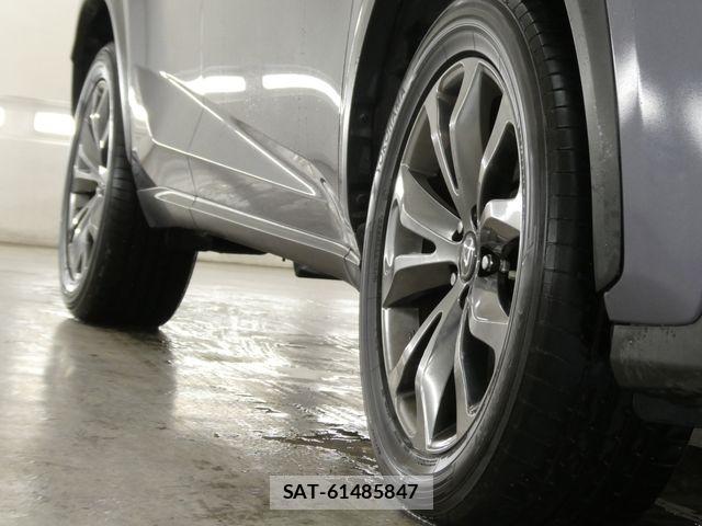Lexus NX 2014-07 7877391-6
