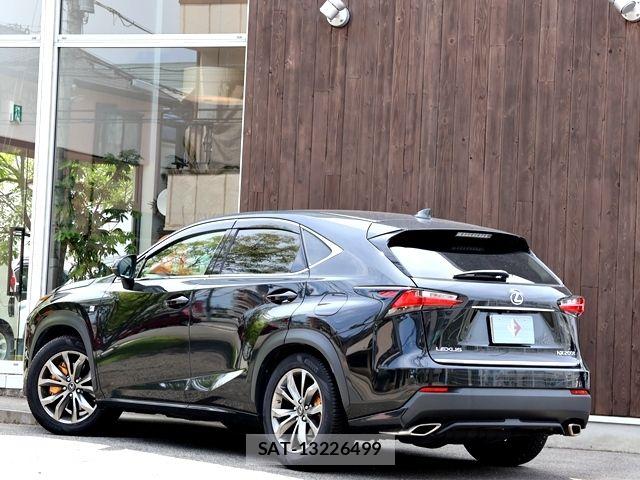 Lexus NX 2015-11 7979771-2