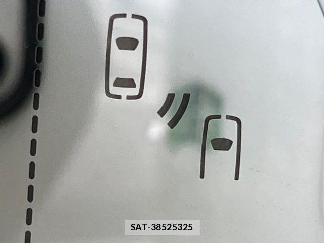 Lexus NX 2020-05 8208399-5