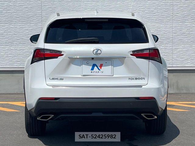 Lexus NX 2015-01 8208400-14