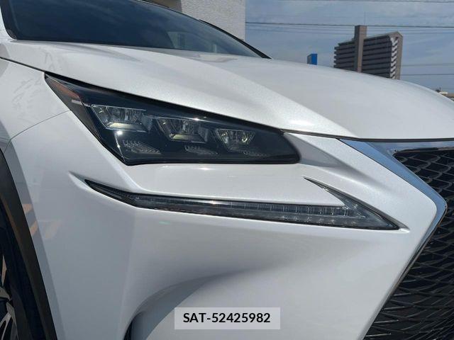 Lexus NX 2015-01 8208400-4