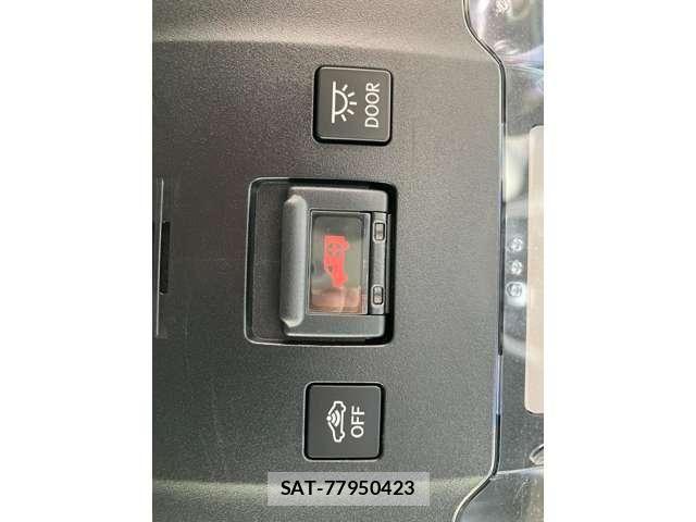 Lexus NX 2016-06 8208401-26