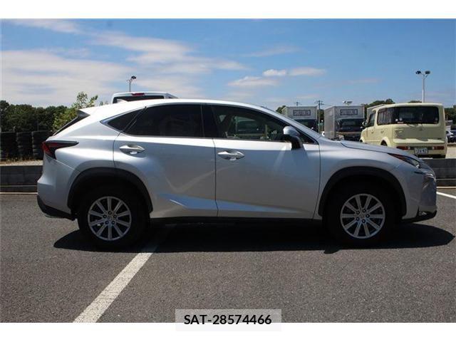 Lexus NX 2015-07 8354851-14