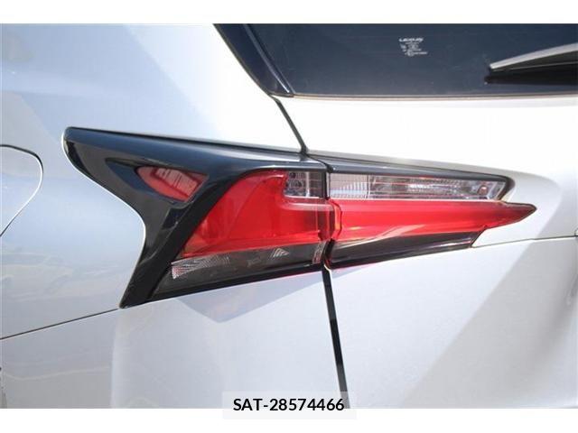 Lexus NX 2015-07 8354851-25