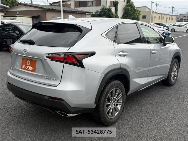 Lexus NX 2015-07 8666407-21
