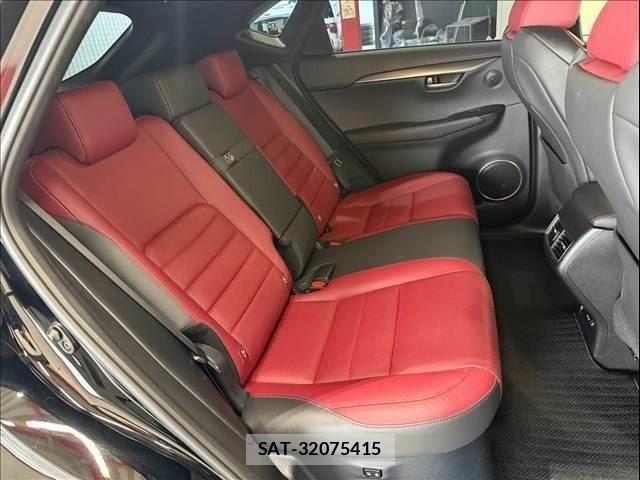 Lexus NX 2015-10 8666409-9