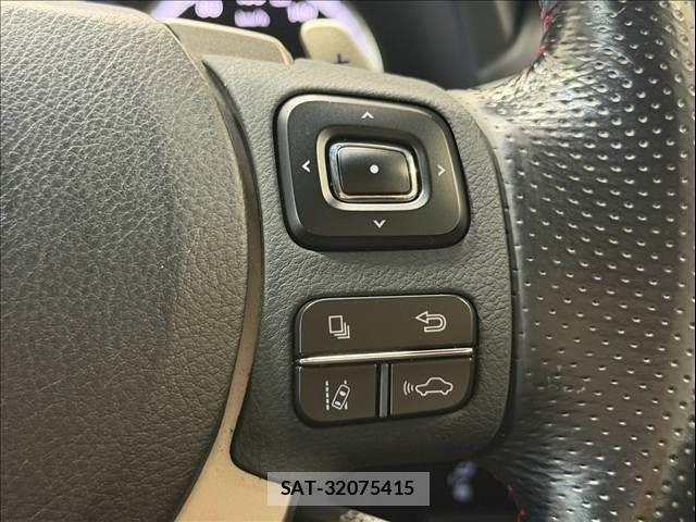 Lexus NX 2015-10 8666409-13