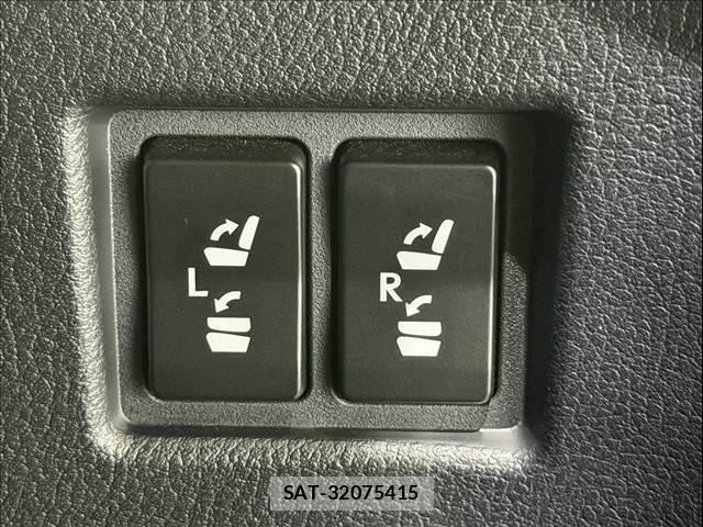Lexus NX 2015-10 8666409-24