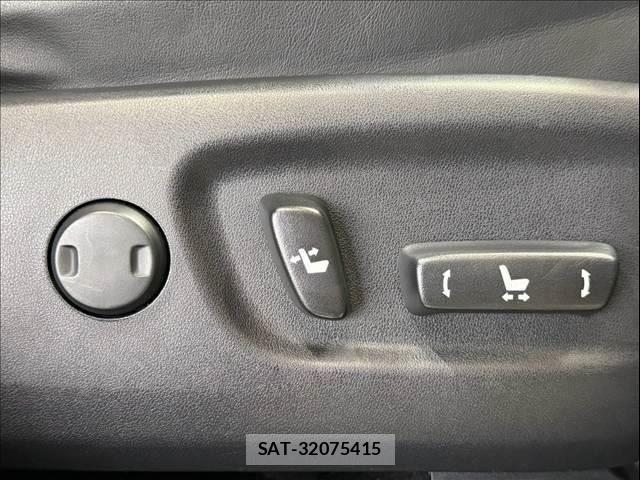 Lexus NX 2015-10 8666409-26