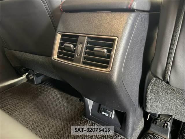 Lexus NX 2015-10 8666409-28