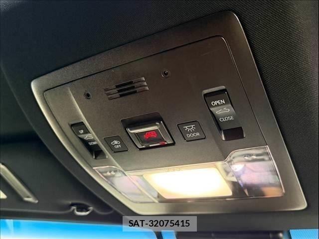 Lexus NX 2015-10 8666409-29