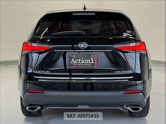 Lexus NX 2015-10 8666409-3