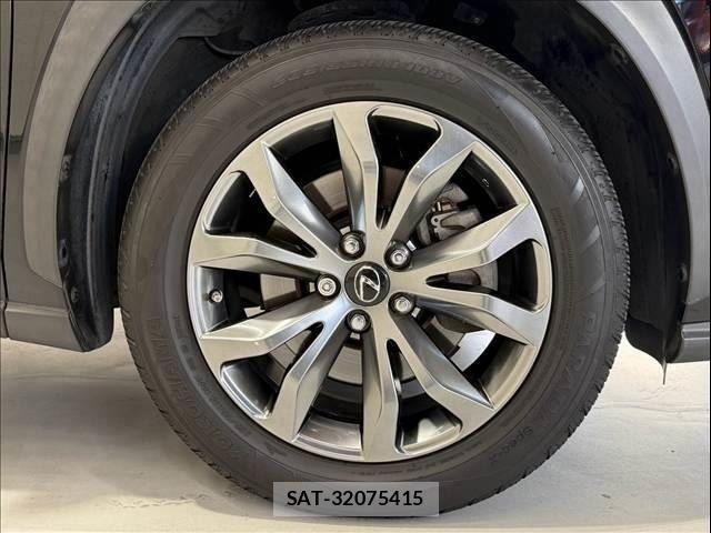 Lexus NX 2015-10 8666409-7