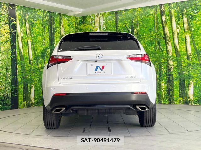 Lexus NX 2015-02 8743455-14