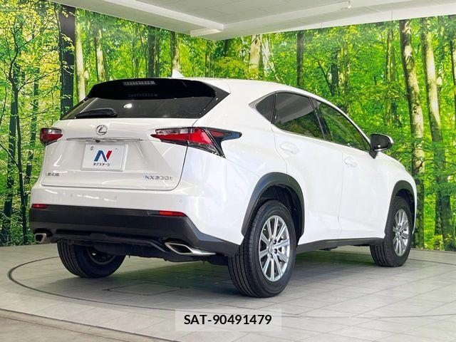 Lexus NX 2015-02 8743455-16