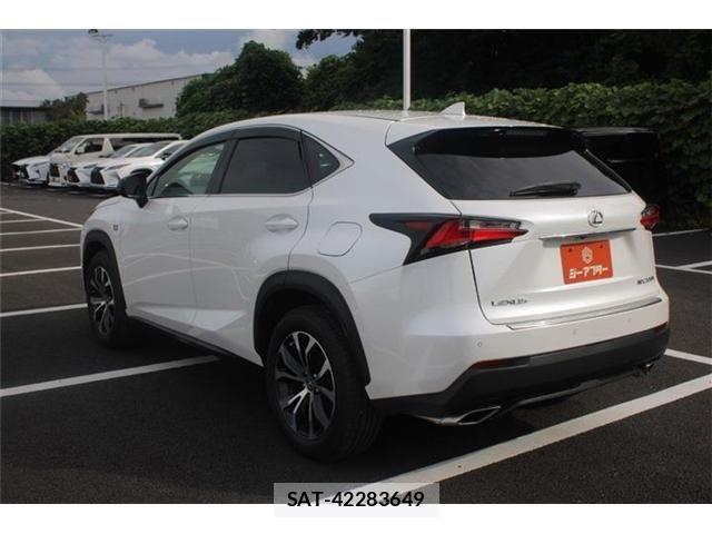 Lexus NX 2014-10 8849582-12