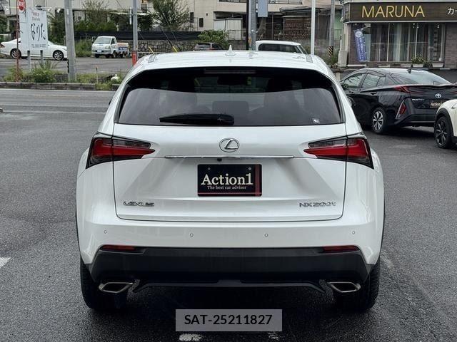 Lexus NX 2014-11 8849247-4