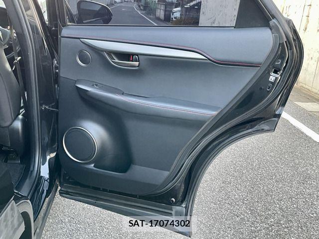Lexus NX 2015-09 1413245-19