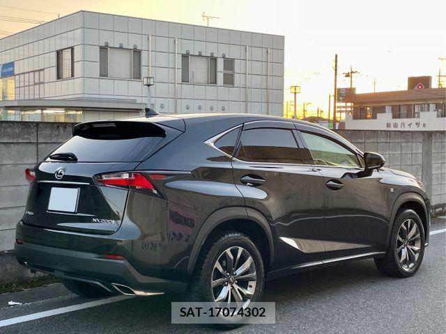 Lexus NX 2015-09 1413245-3