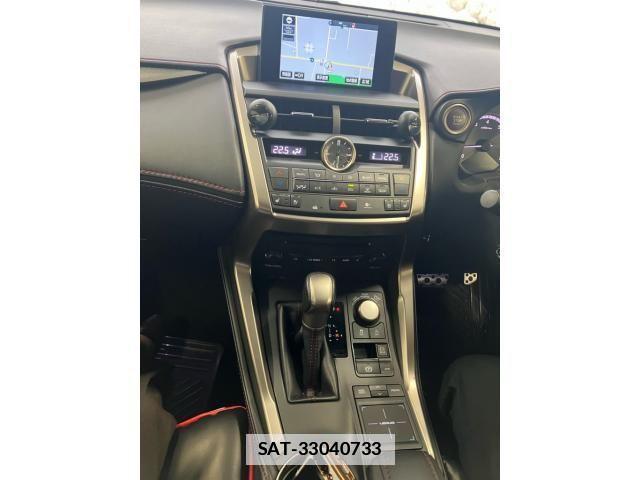 Lexus NX 2016-06 2350535-19