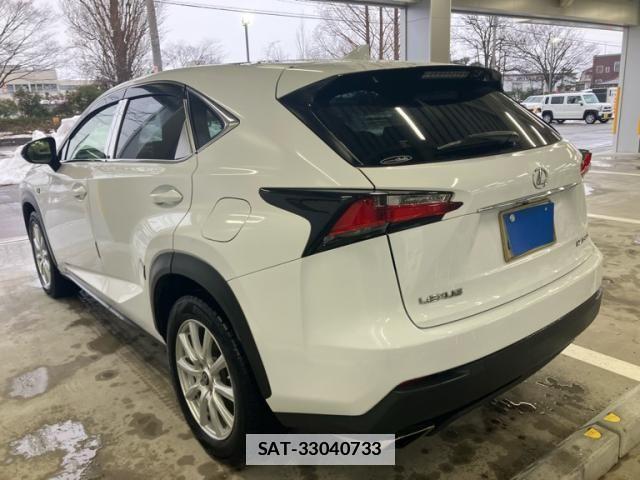 Lexus NX 2016-06 2350535-5
