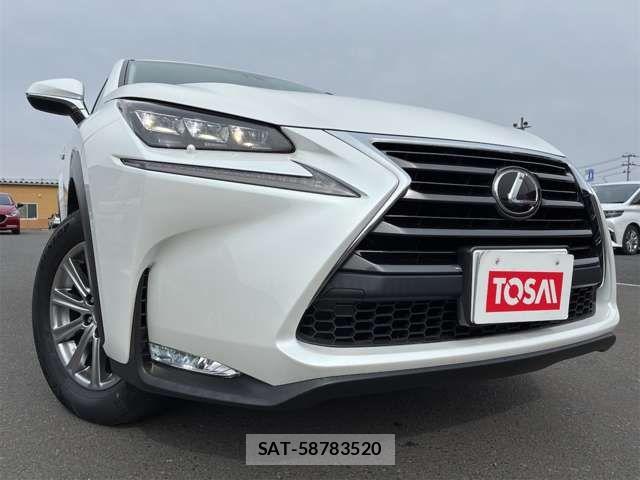 Lexus NX 2015-07 4964585-12