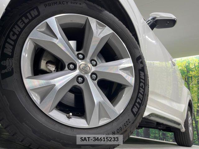 Lexus NX 2015-05 6612874-12