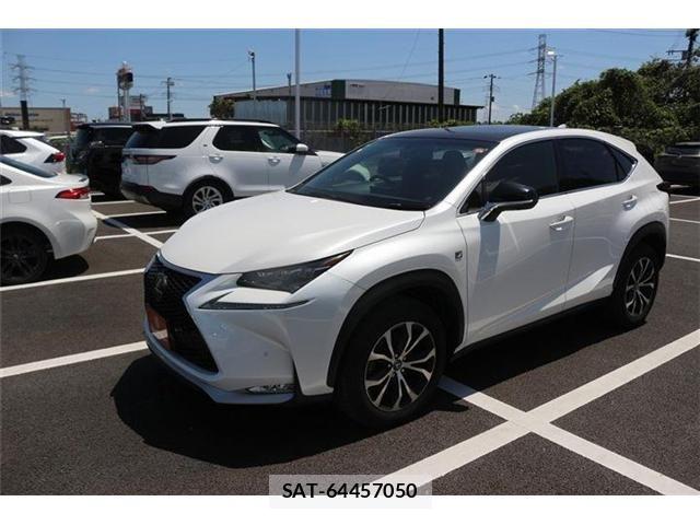 Lexus NX 2015-07 6815717-13