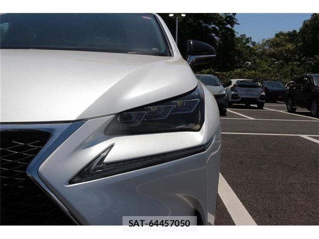 Lexus NX 2015-07 6815717-15