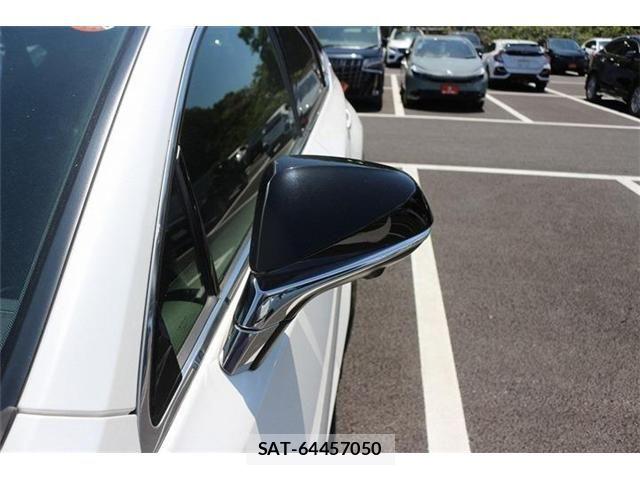 Lexus NX 2015-07 6815717-22