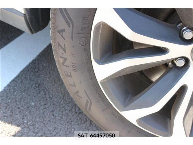 Lexus NX 2015-07 6815717-29