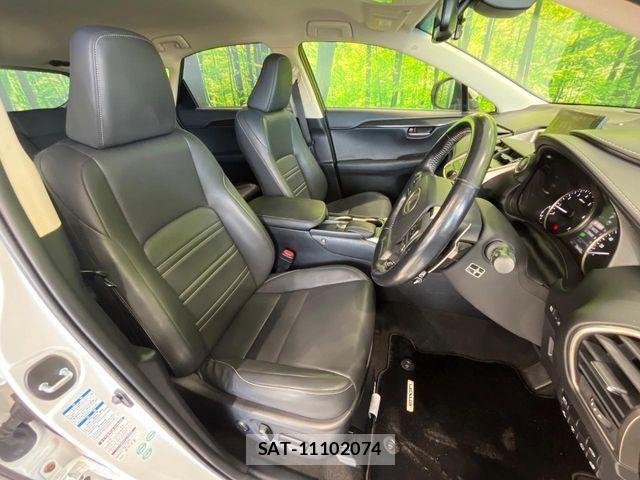 Lexus NX 2015-01 7059275-7