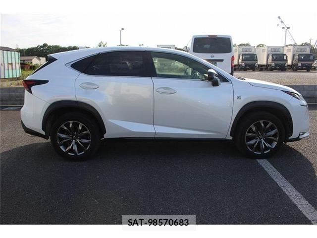 Lexus NX 2015-07 7221009-13