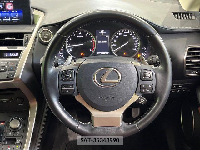 Lexus NX 2017-01 7358512-10