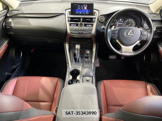 Lexus NX 2017-01 7358512-1