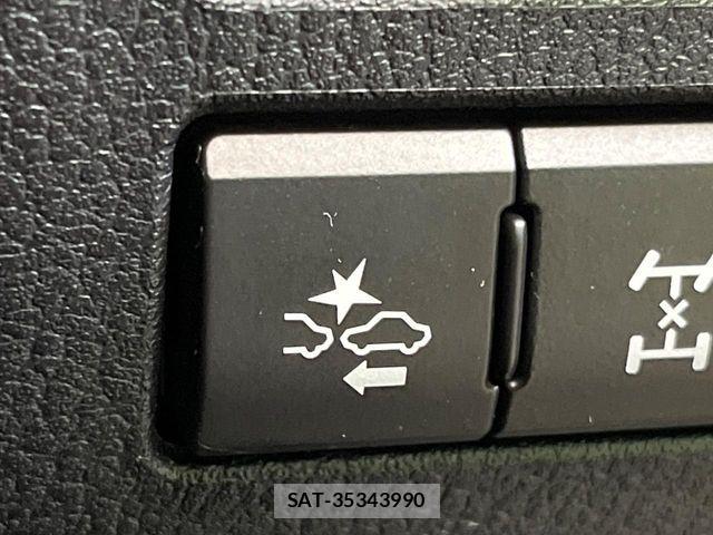 Lexus NX 2017-01 7358512-4