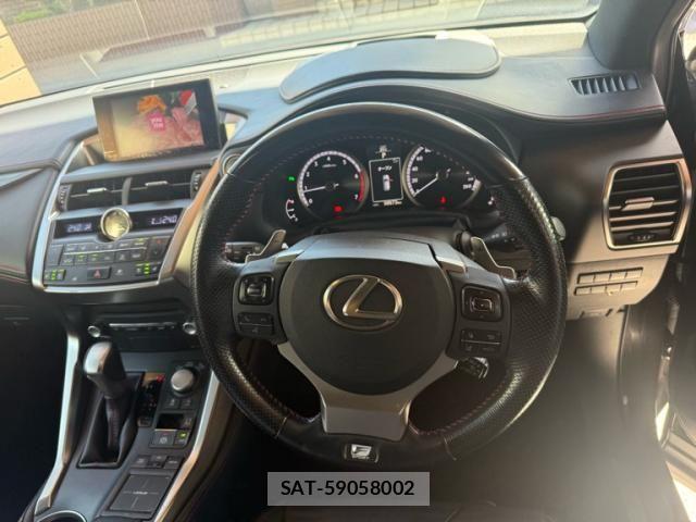 Lexus NX 2016-05 8036447-12