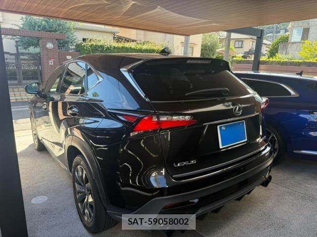 Lexus NX 2016-05 8036447-1